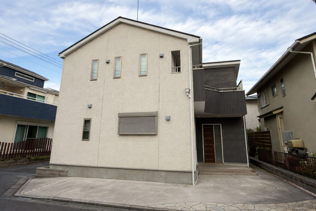 入間市で外壁塗装・屋根塗装を行いました。